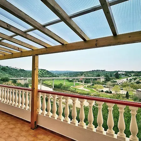 Casa Familia Cardoso Vakantiehuis *