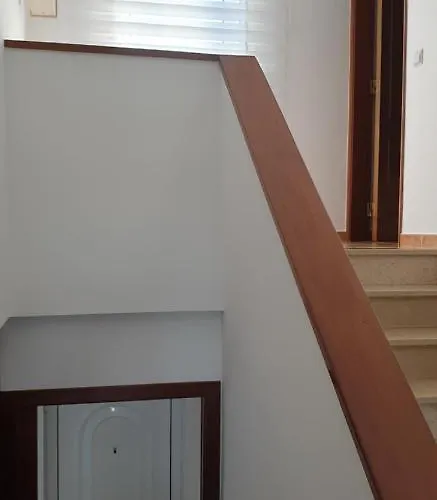 Casa Familia Cardoso * טאווירה