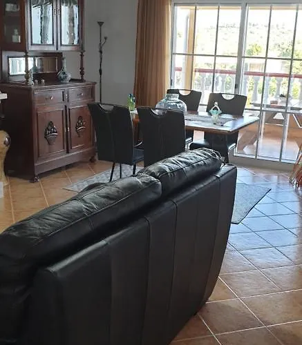 בית נופש Casa Familia Cardoso *